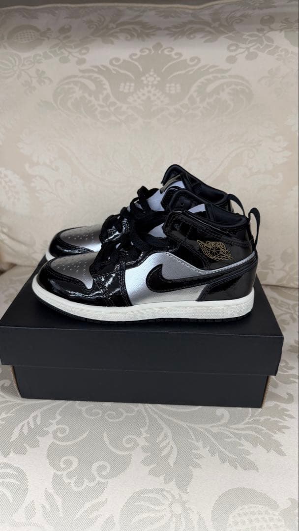 Nike Air Jordan 1 ブラック/シルバー