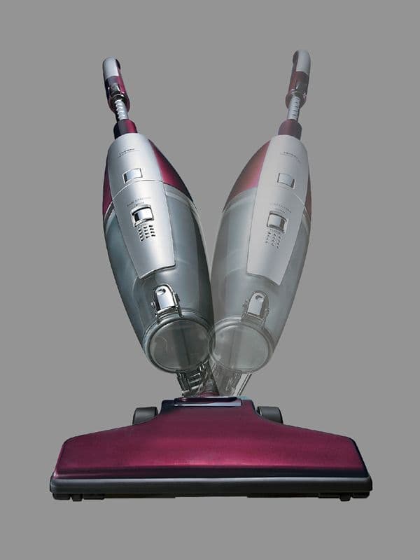 舞い上がったゴミを捕らえるスティック形クリーナー　ハイパワー　吸込仕事率220W