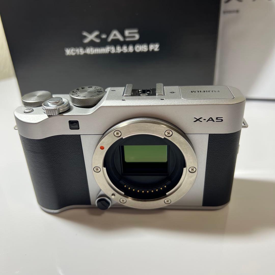 FUJIFILM X-A5 ミラーレス一眼カメラ 動作確認済
