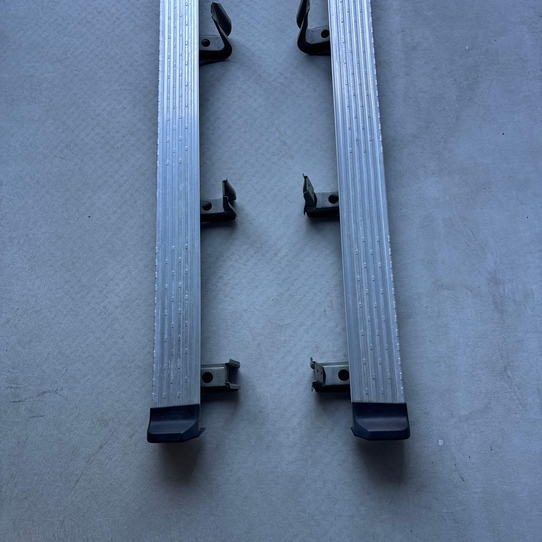 ランクル70 (再販) 純正サイドステップ 【送料購入者負担】