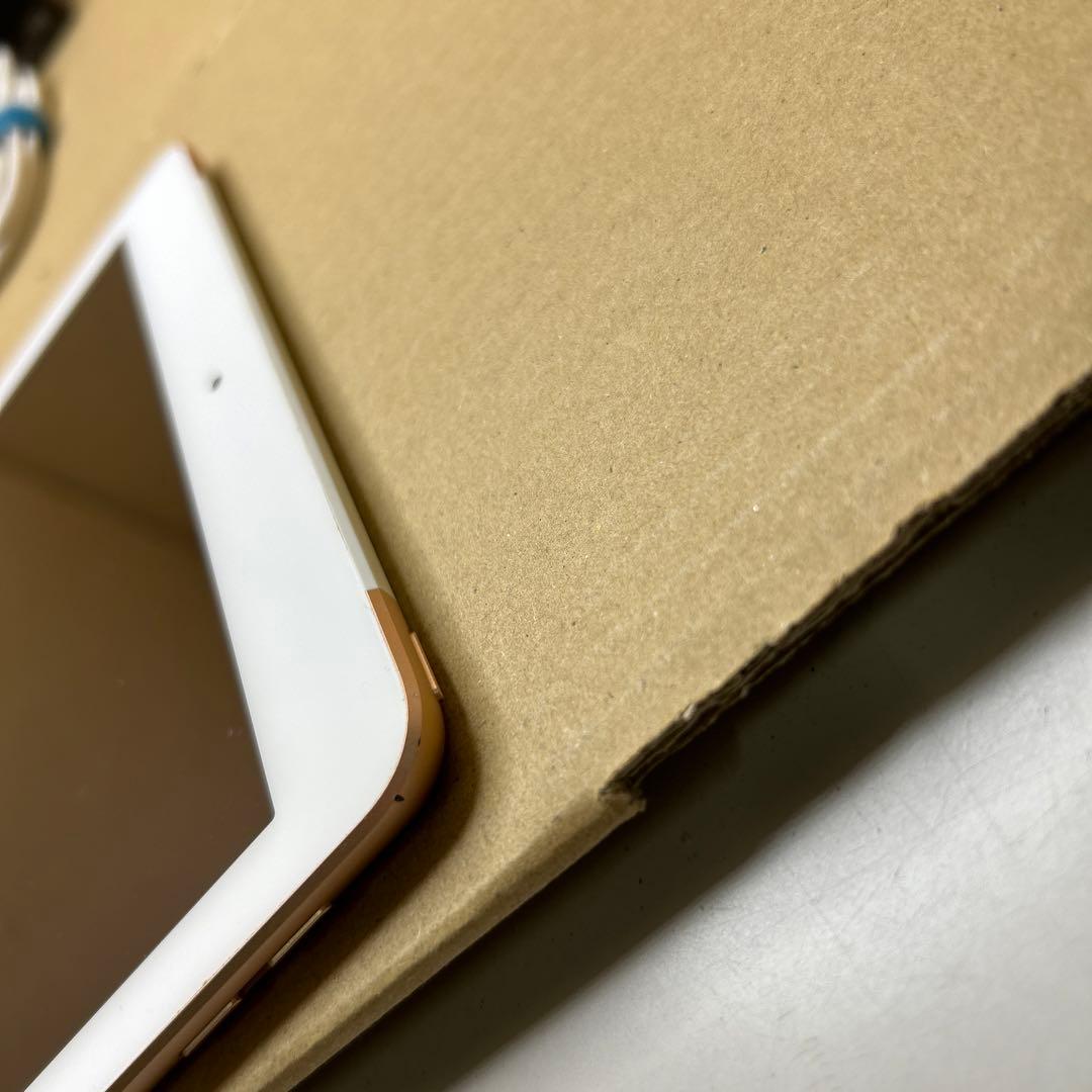 Apple iPad (第６世代) Wi-Fi + Cellular 32GB