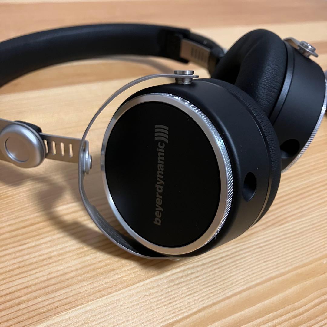 ヘッドホン beyerdynamic AVENTHO WIRED