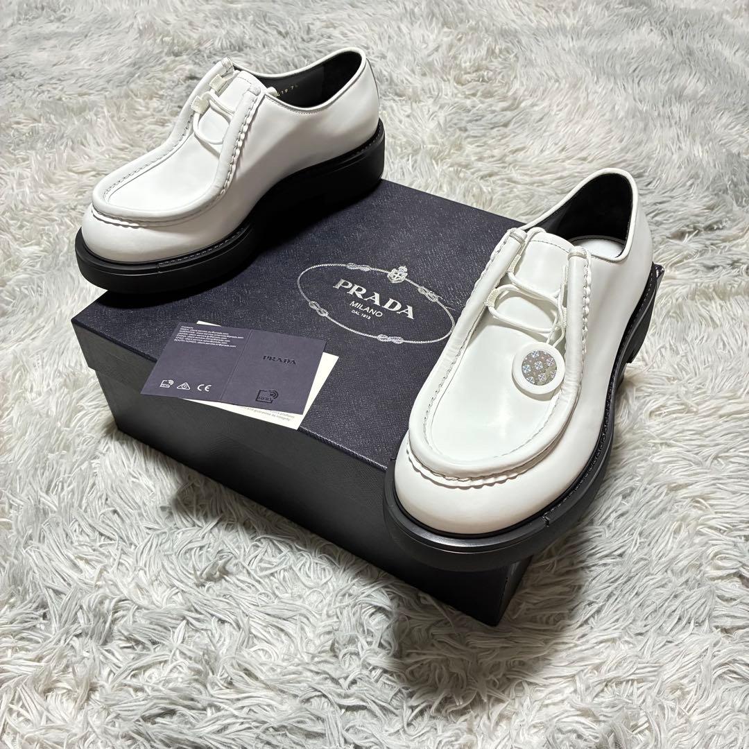 【新品未使用】PRADA ダイアパソン オペーク〈参考価格165,000円〉