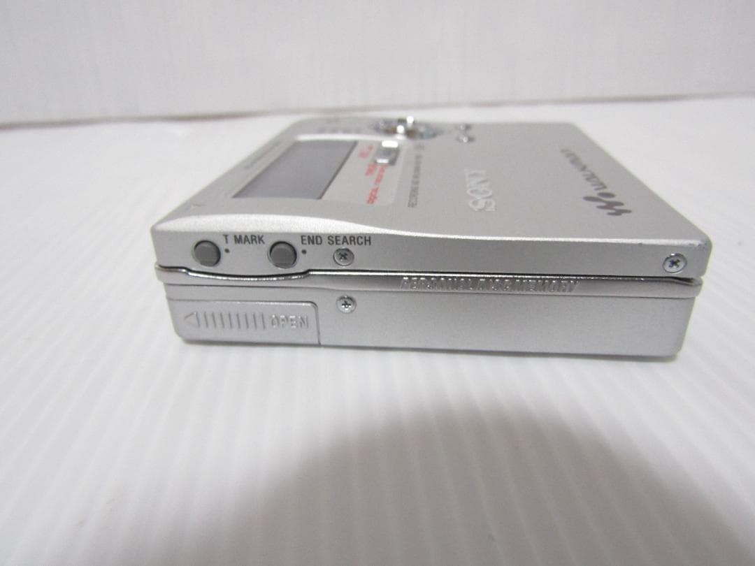 T0561 SONY MZ-R909 ポータブルMDレコーダー ジャンク