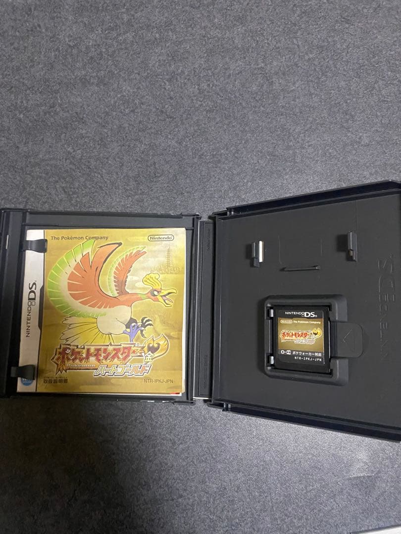 に*ー様 ニンテンドー3DS 本体　ポケモンソフト5本セット まとめ売り
