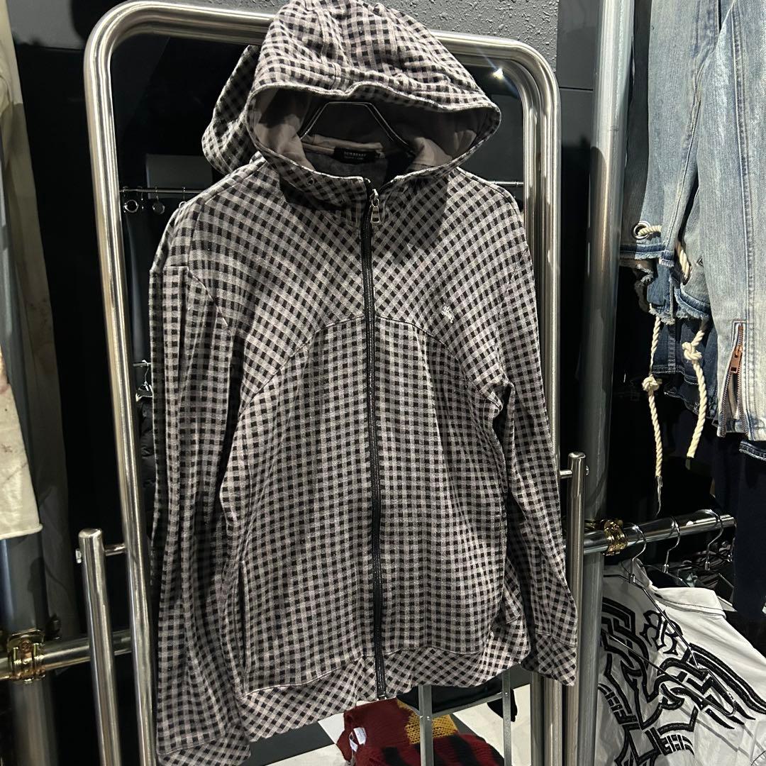 Burberry バーバリー　チェックパーカー　ロゴ入り　ハイネックデザイン
