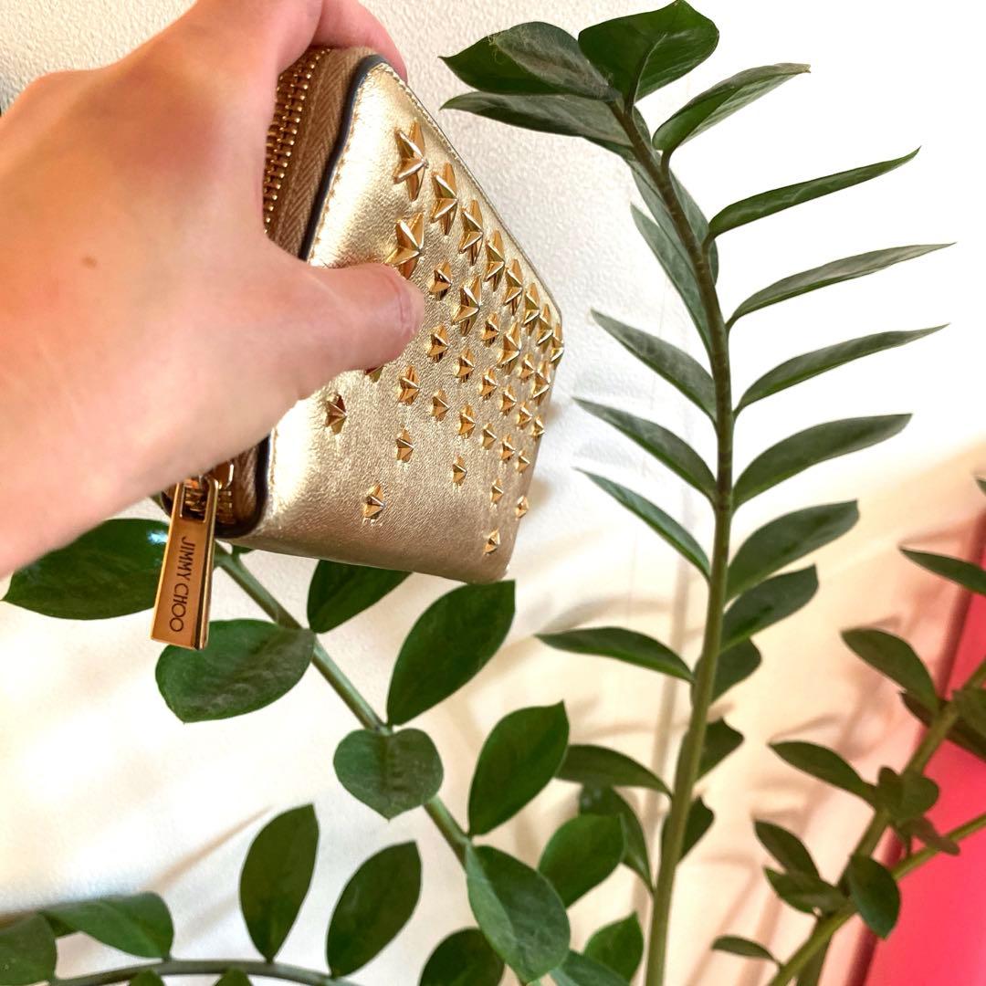 美品　ジミーチュウ　ゴールド長財布ラウンドファスナー　スタースタッズ