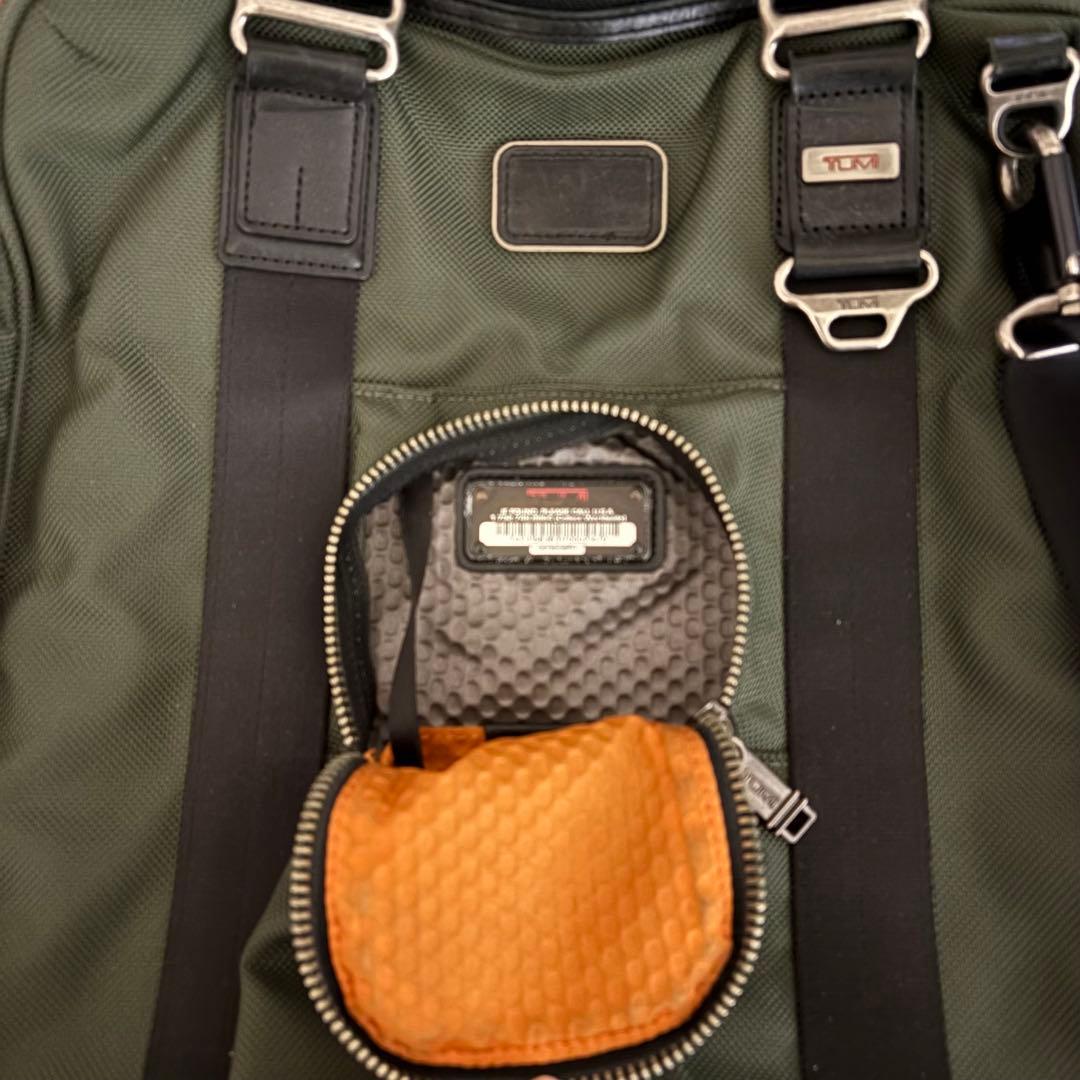 ◎週末限定セール中 TUMI オリーブグリーン ビジネスバッグ 2月末まで出品
