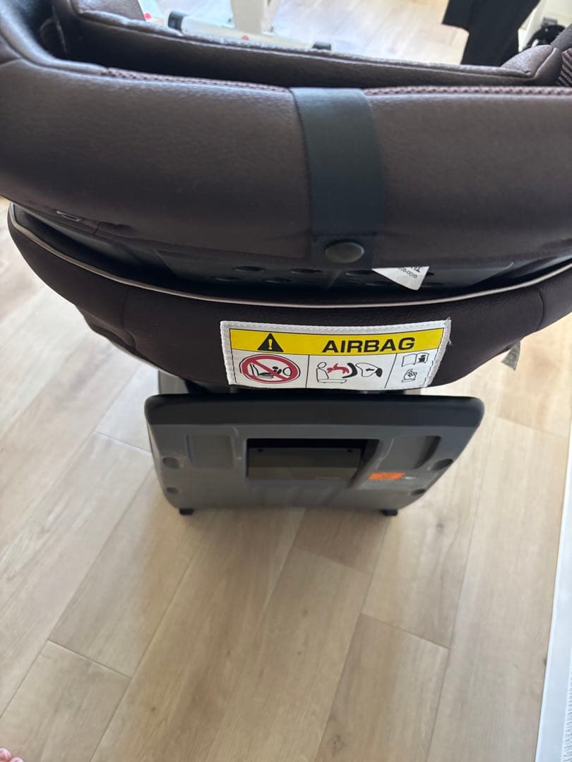 Combi 回転式チャイルドシート クルムーヴスマート JG650 isofix