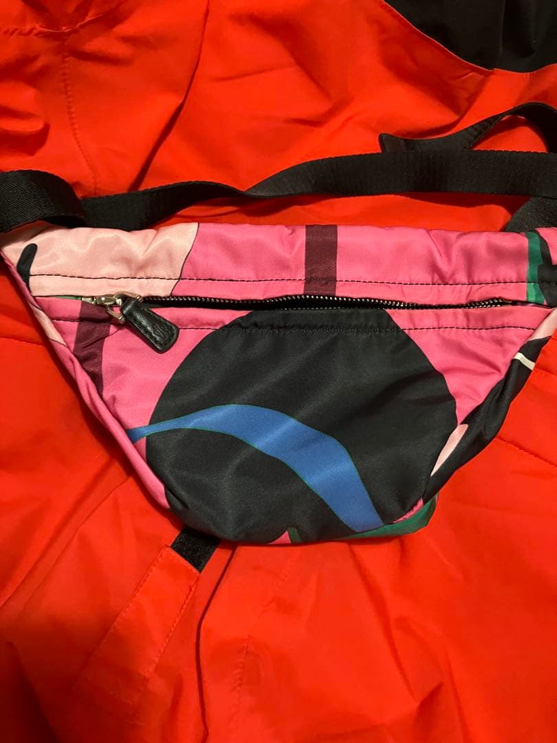 モンクレール ボディバッグ・ウエストポーチ カラフル