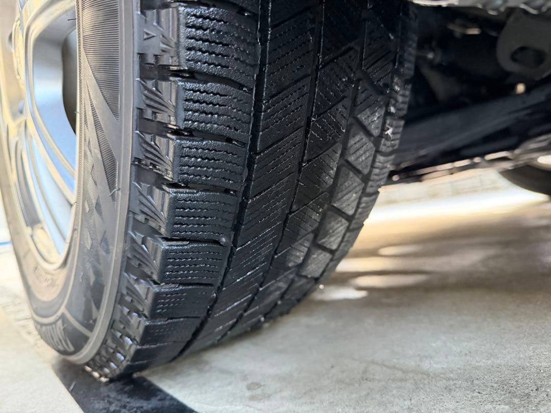 ブリジストン　ブリザックVRX3