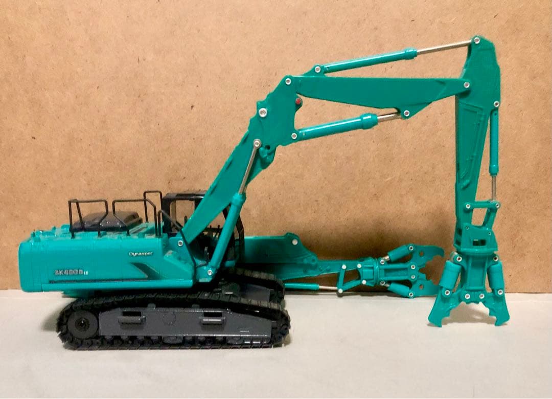 1/43 KOBELCOコベルコ建機 SK400D LC Dynaspec