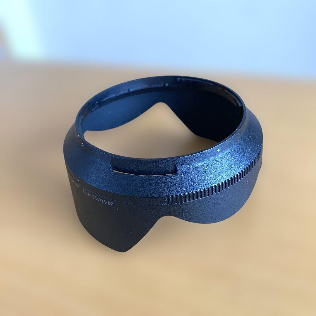 【美品】NIKKOR Z 24-70mm f/4S フード・純正ポーチ付