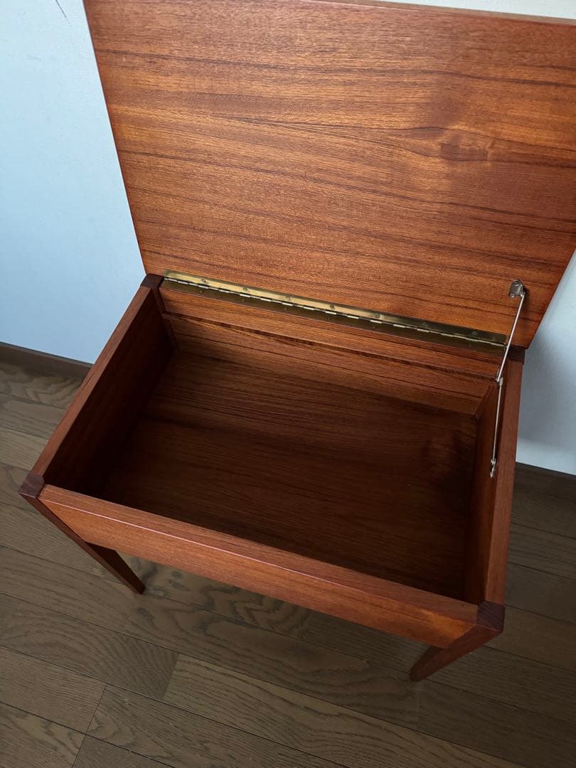 【北欧ヴィンテージ】ソーイングテーブル