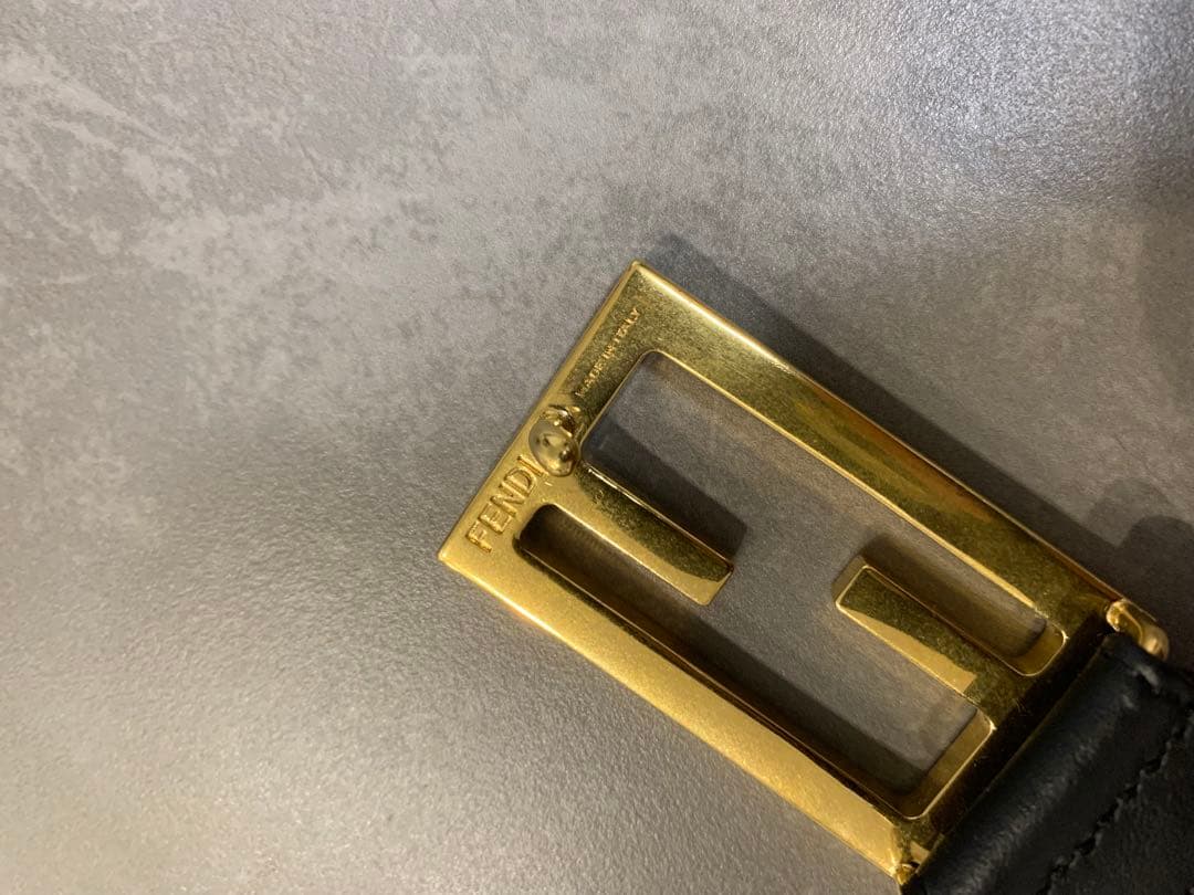 FENDI フェンディ レザーベルト