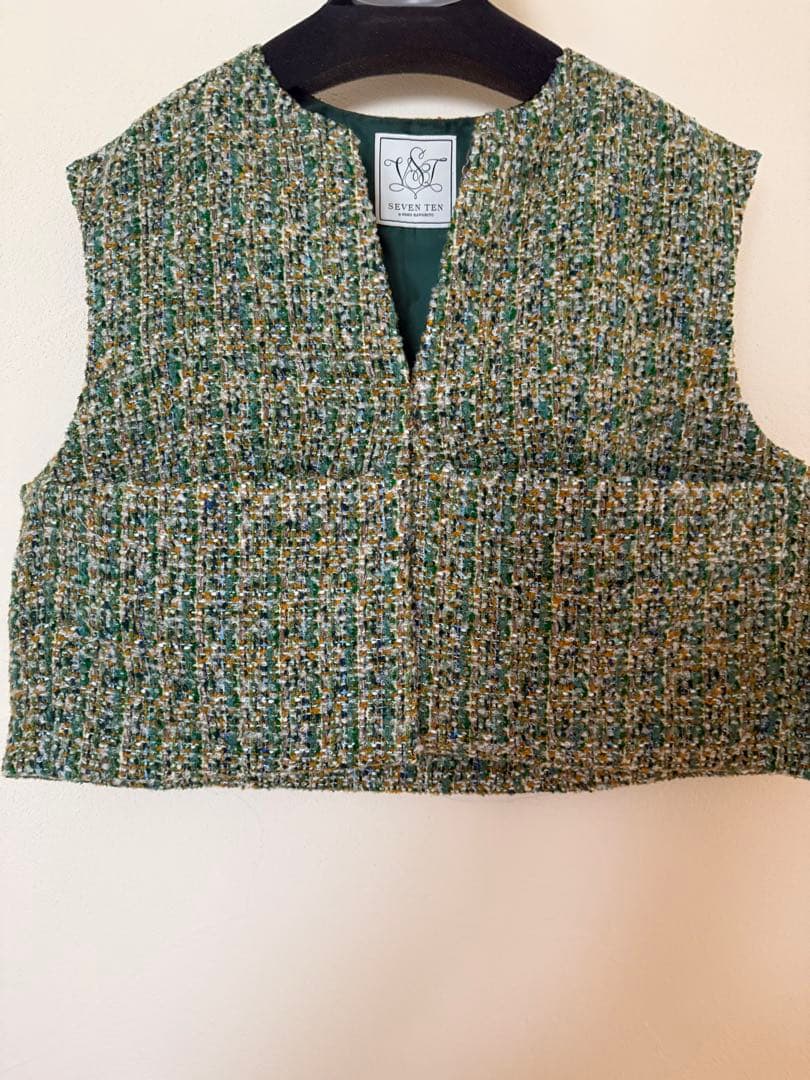 新品タグ付き　セブンテン　Seventen コンパクトツイードジレ　S