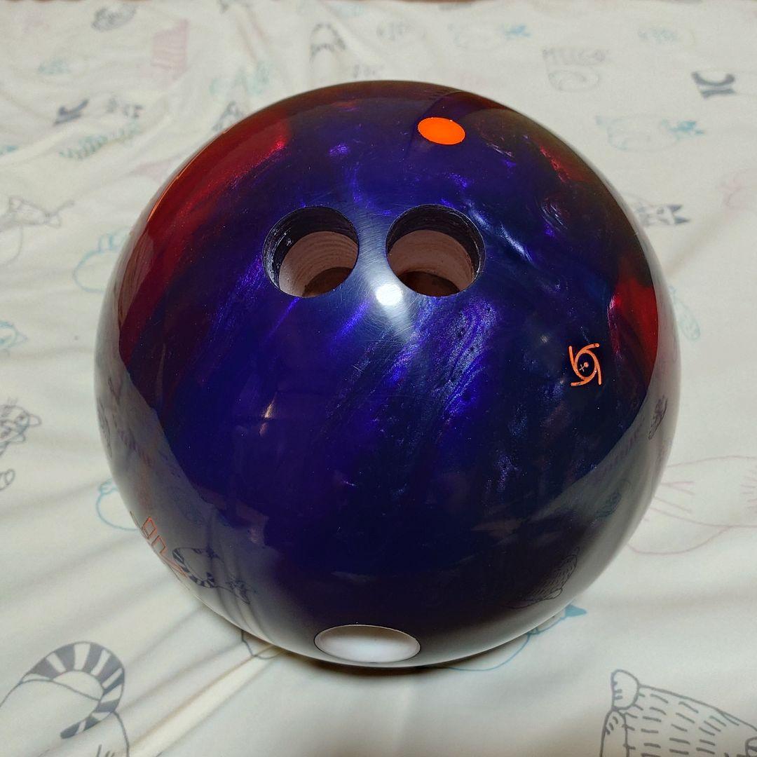 【中古】ボウリングボール マーヴェルパールA.I. 15ポンド3オンス