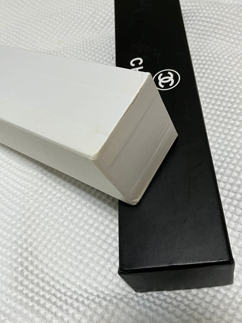 CHANEL 折りたたみ傘 ロゴ入り