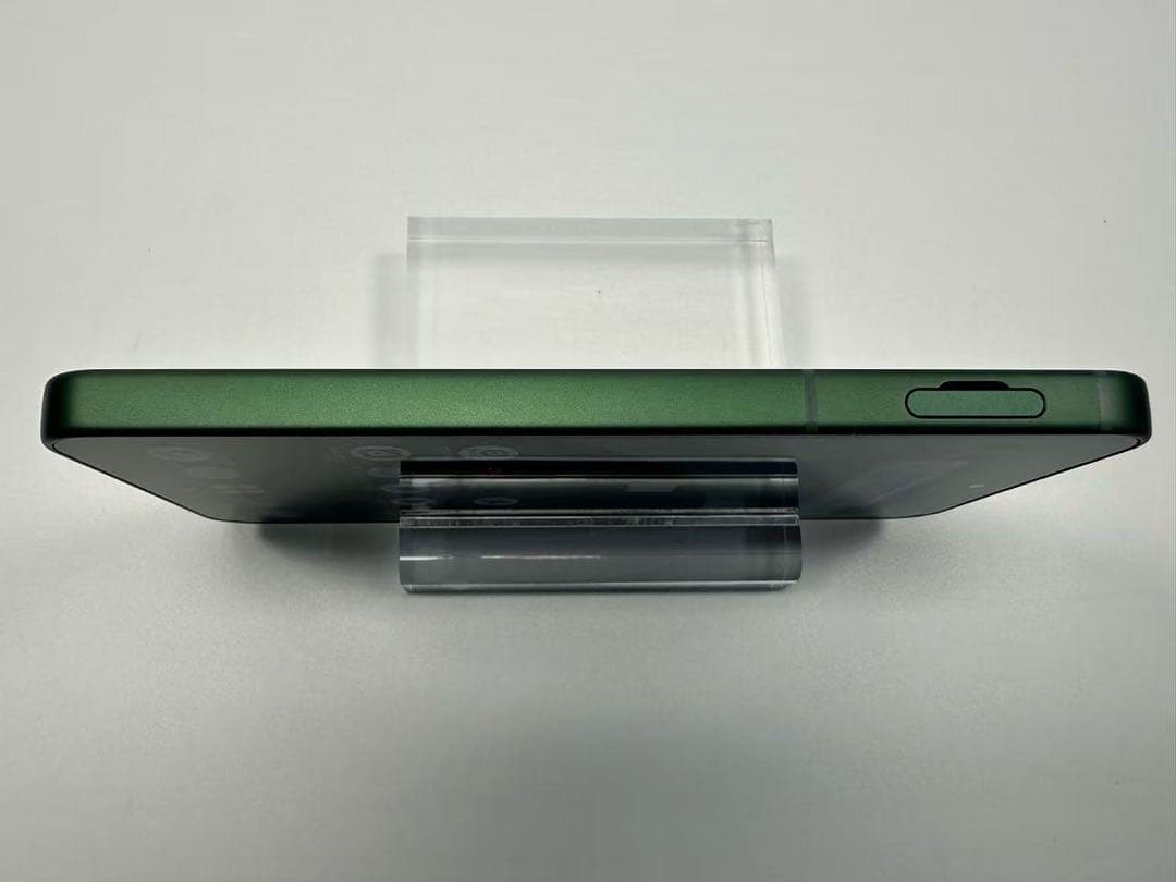 新品同様 Aquos sense9 docomo SIMフリー グリーン