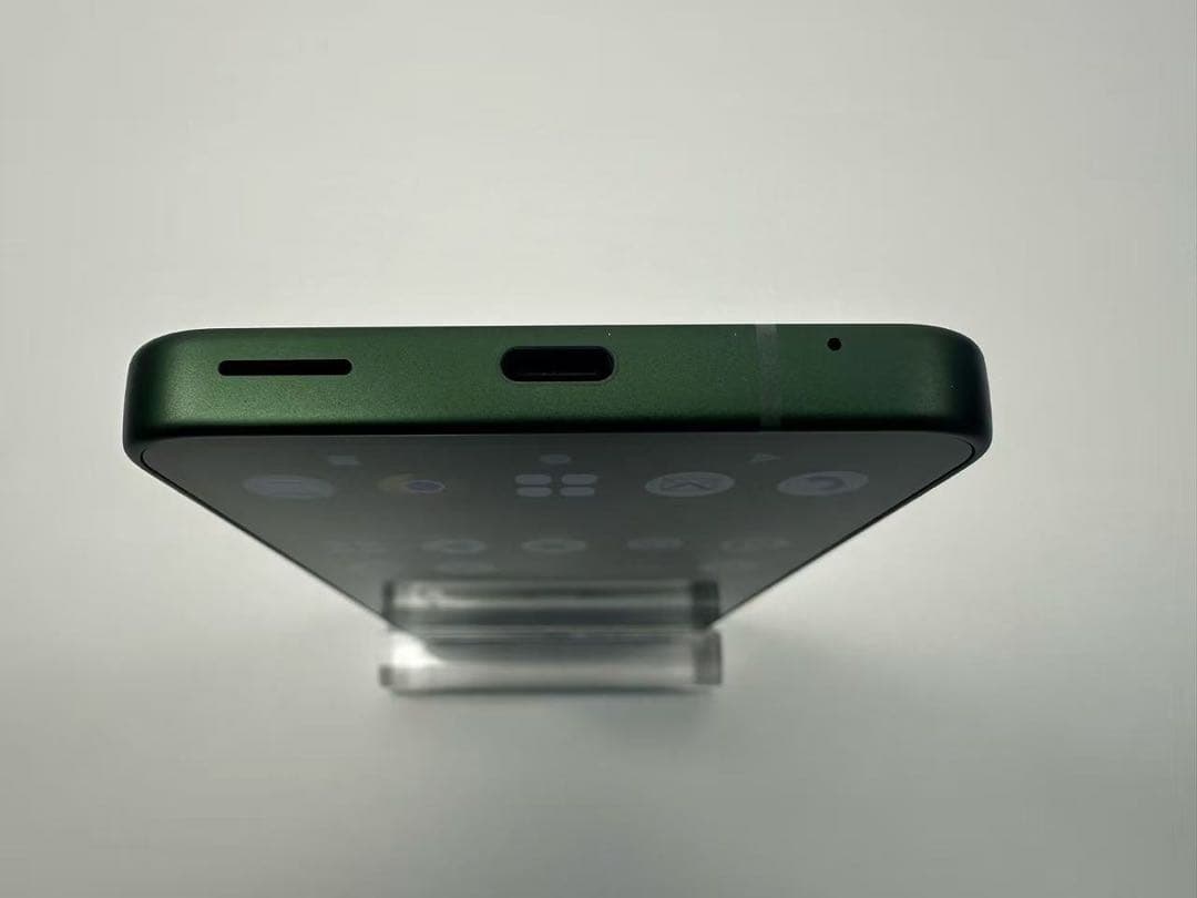 新品同様 Aquos sense9 docomo SIMフリー グリーン