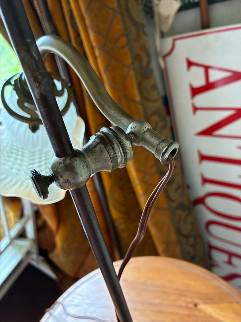 フランス　アンティーク　デスク　ランプ D ベッドサイド　卓上　真鍮　ランプ