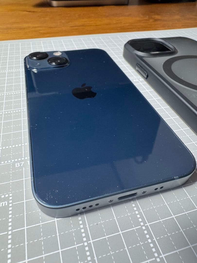 iPhone13miniミッドナイト128GB バッテリー76%（ケース付き）