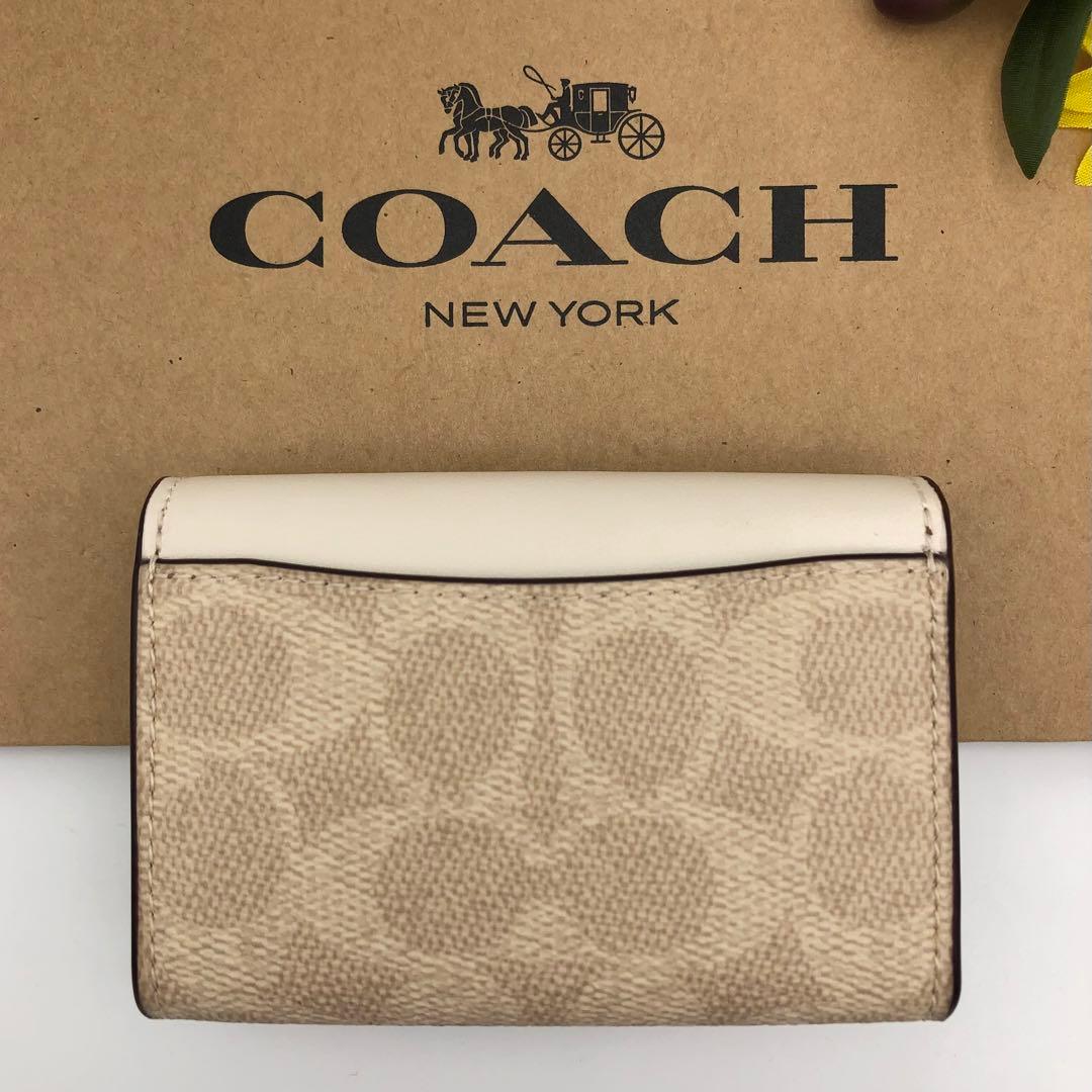 COACH ★大人気★ フラップ カードケース シグネチャー チョーク 新品