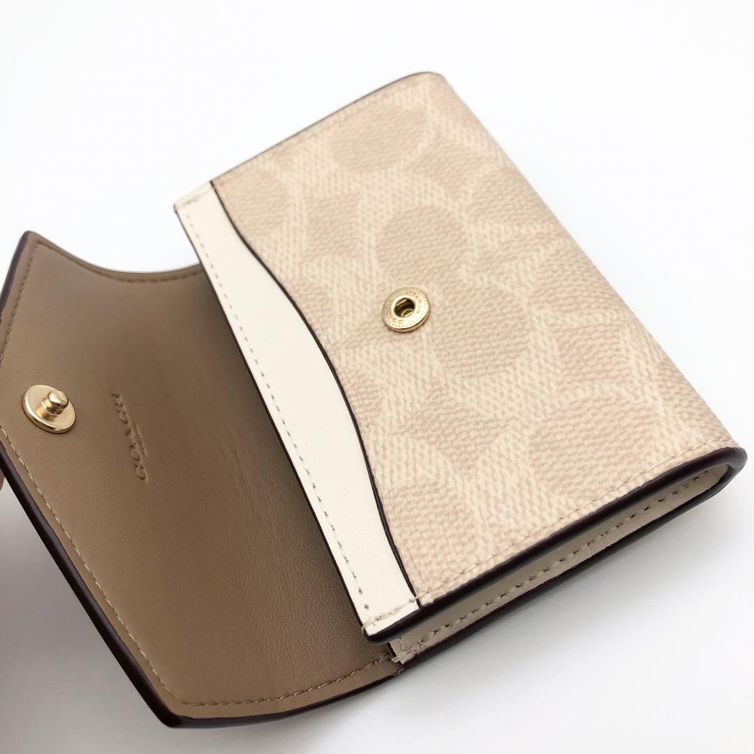 COACH ★大人気★ フラップ カードケース シグネチャー チョーク 新品
