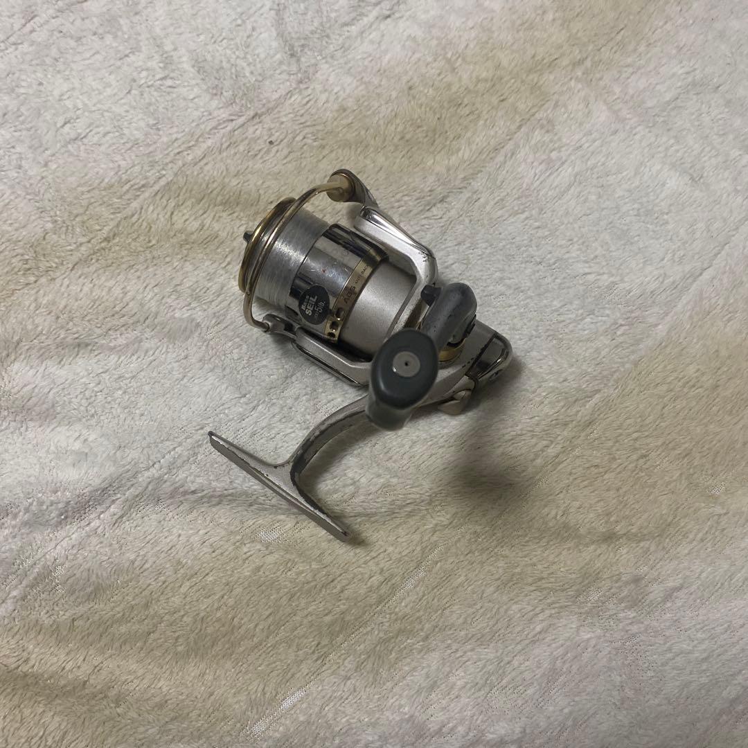 シマノ スピニングリール 19 ストラディック C2000SHG