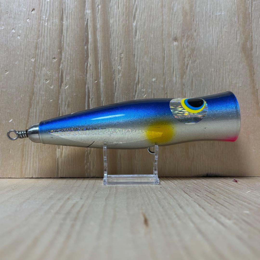 ハンマーヘッド　Cカップ