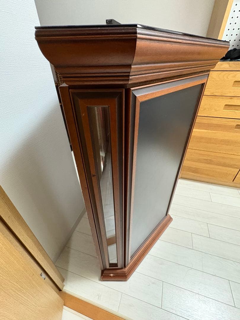 アンティーク　コーナーキャビネット　ガラス　ミラー