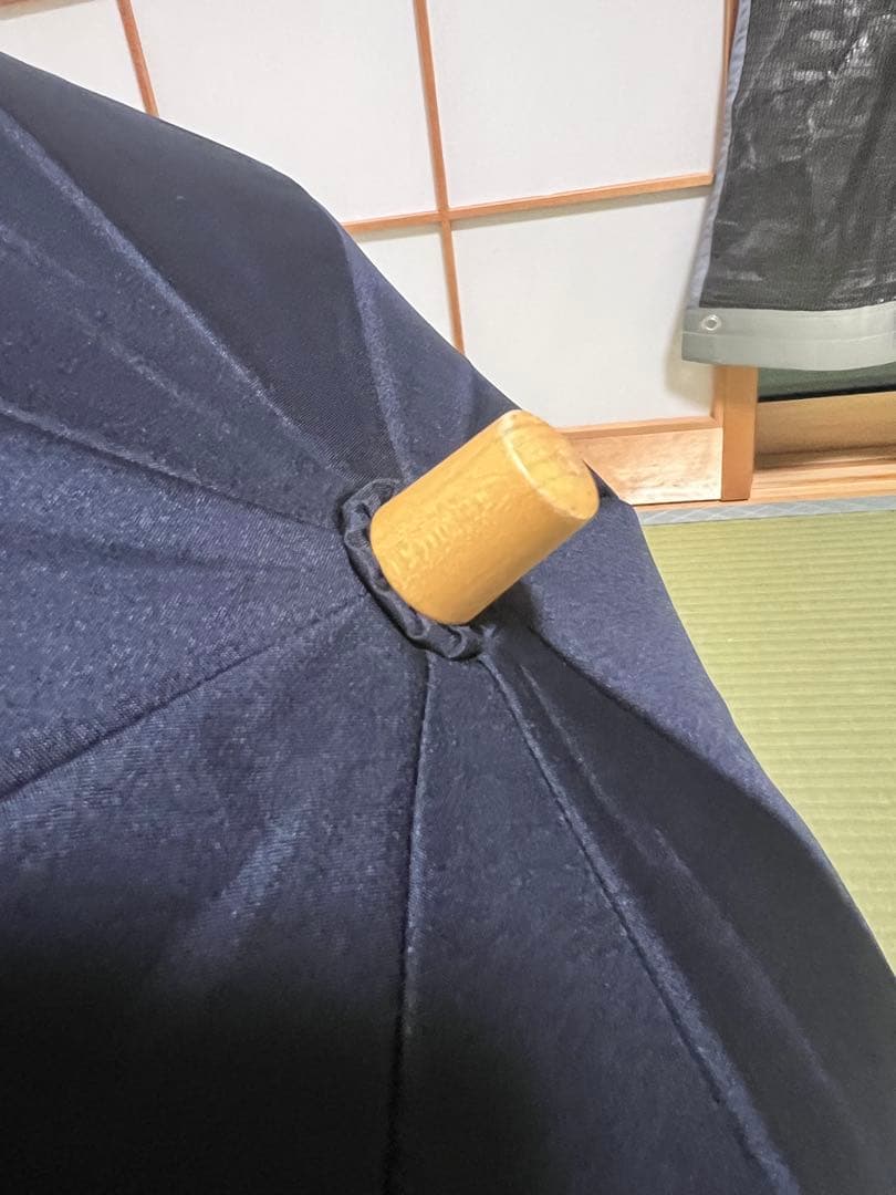 【美品】サンバリア100 折りたたみ日傘【2段折タイプ】