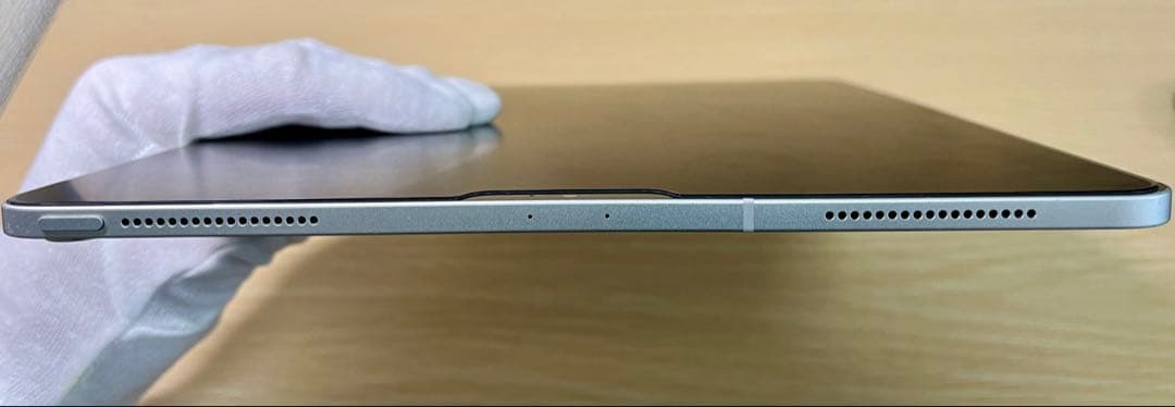 ipad pro 12.9 第3世代 64GBセルラー カバー付き