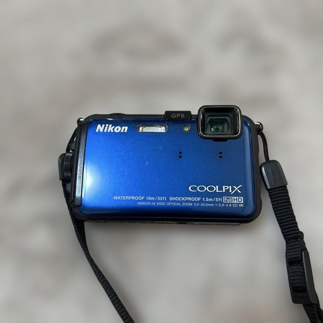 Nikon COOLPIX AW100 防水デジタルカメラ　[ジャンク品]