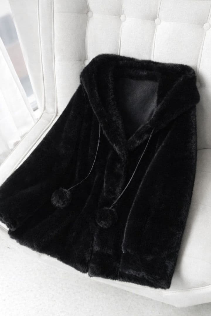 ファーコート ミンク混 ふわふわ 暖かい フード付き✨ 可愛い ポンポン フリー