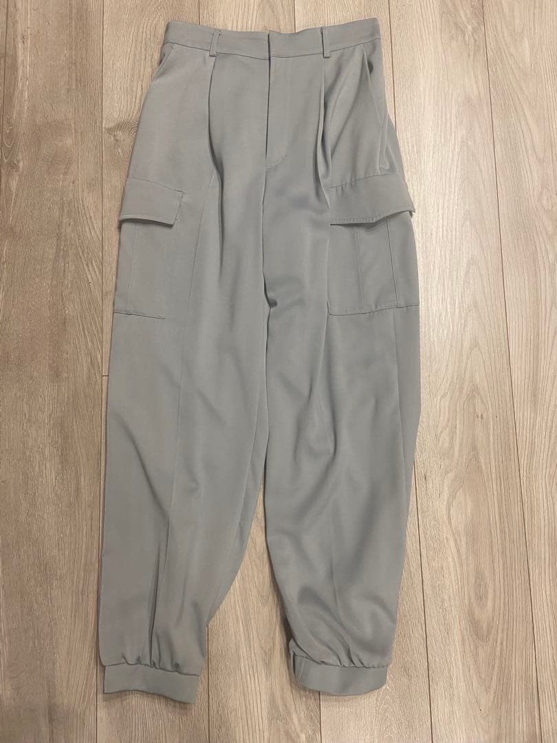 【新品】アプワイザーリッシェ　リラクシーサテンワークパンツMサイズ