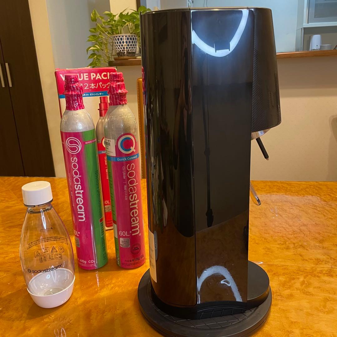 Sodastream E-TERRA ガスシリンダー2本　未使用1Lボトル付き