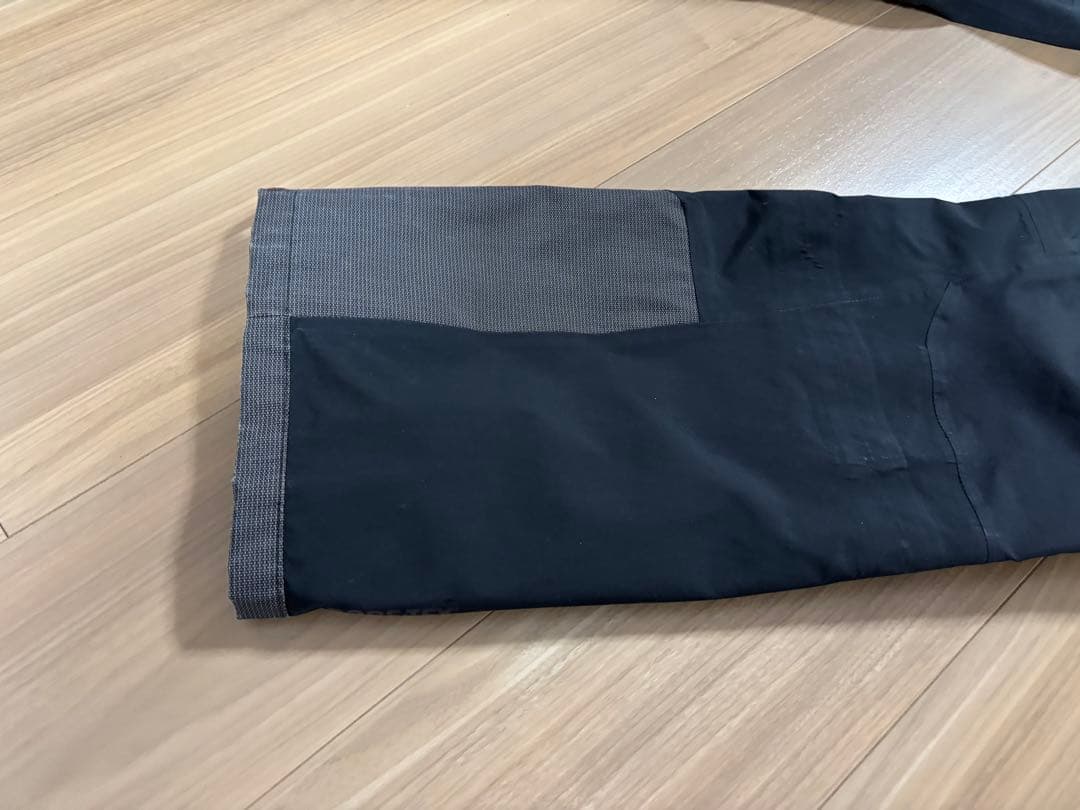 ★送料無料・最高峰★お洒落　マムート ゴアテックスプロ　ハードシェル　スキー雪山