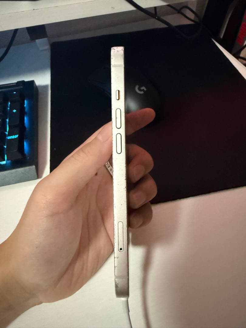 iPhone 13 256g simフリー　通信制限なし　バッテリー70%