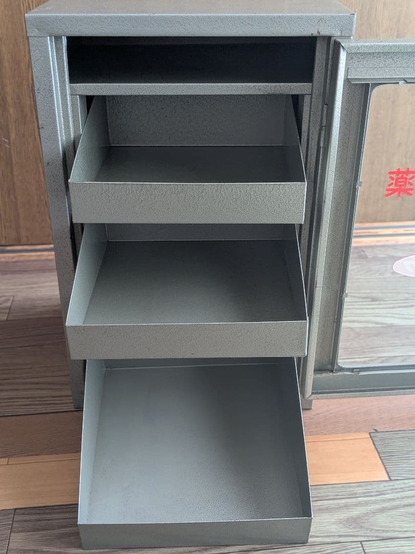 昭和レトロスチール薬箱3段