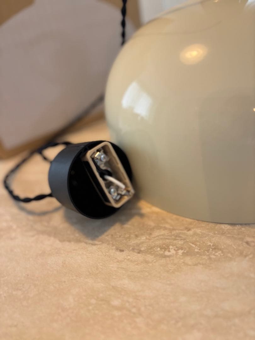 広松木工　ボーラ　スチールホワイト　ペンダントライト