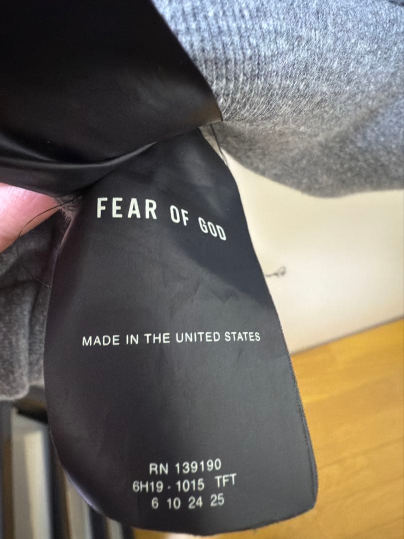 FEAR OF GODトレーナー