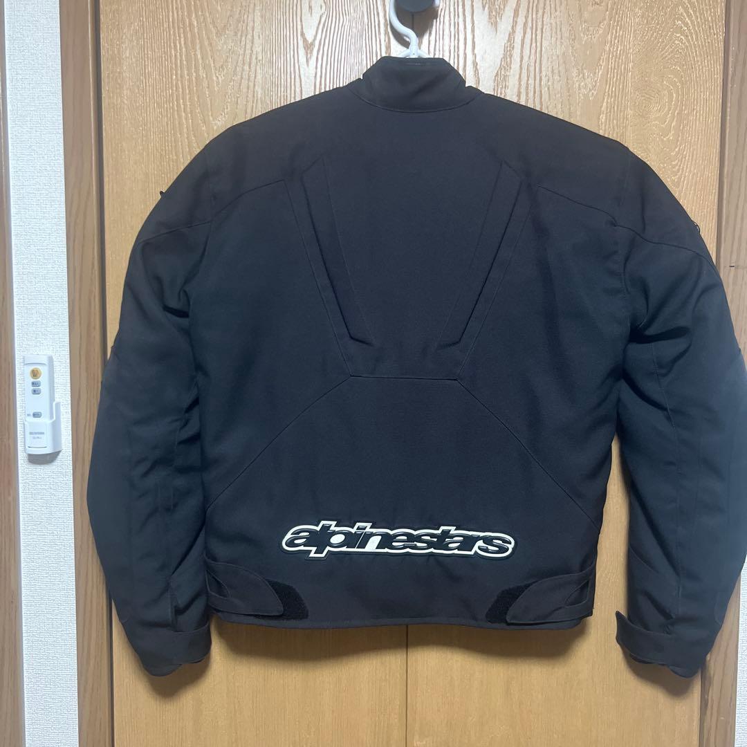 Alpinestars オールシーズンジャケット（レザーロゴ付き）