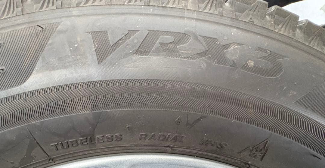送料込　175/70R14 VRX3 アルミホイールセット　23年製造　バリ溝