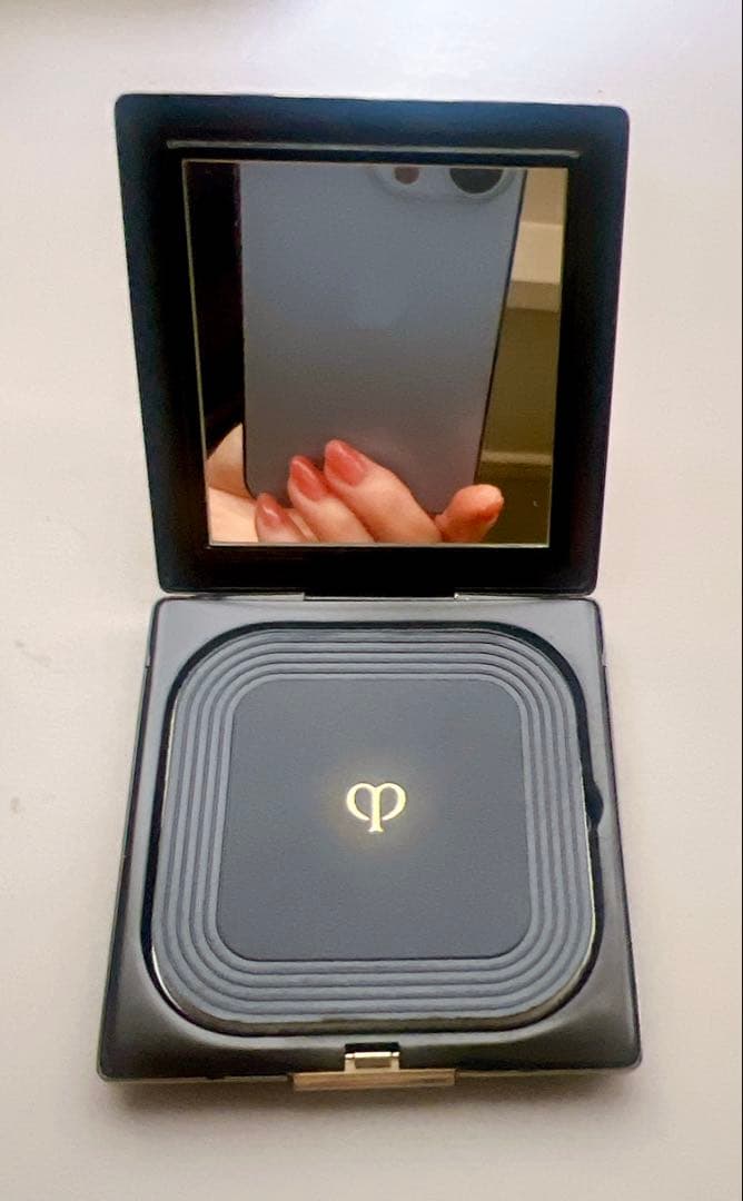 【1度のみ使用】プードルコンパクトエッセンシャルn エレガントスリム