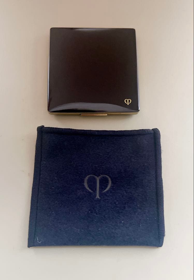 【1度のみ使用】プードルコンパクトエッセンシャルn エレガントスリム