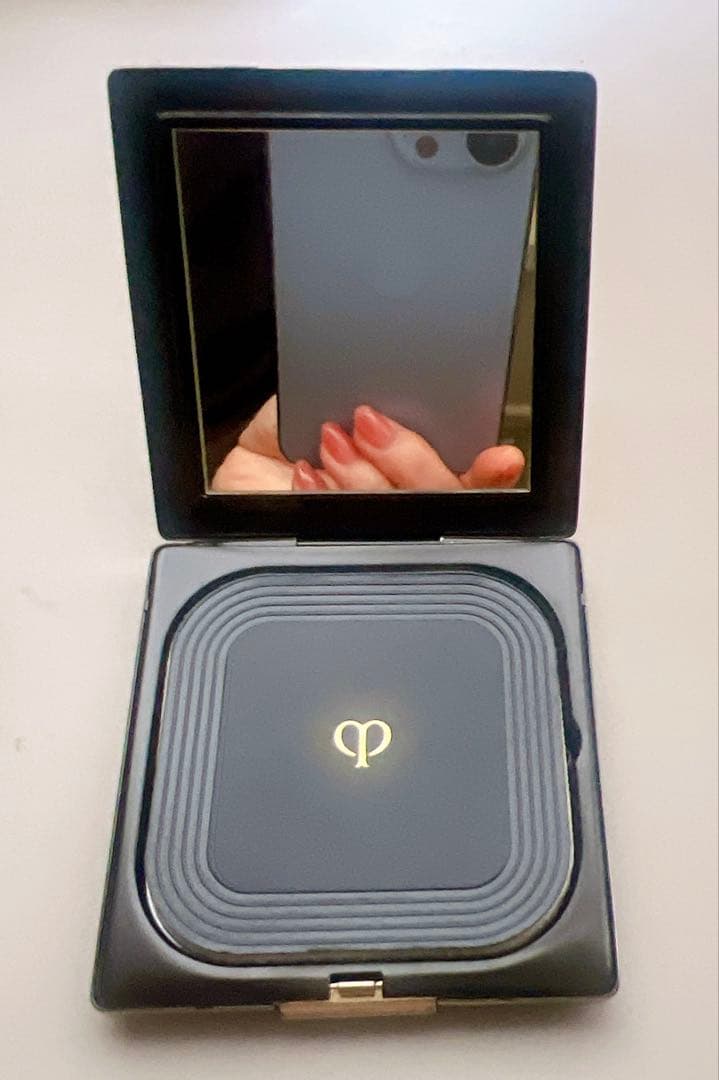 【1度のみ使用】プードルコンパクトエッセンシャルn エレガントスリム