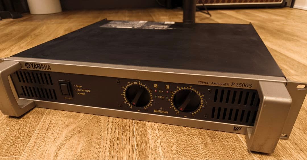 【YAMAHA】 P2500S (パワードアンプ)