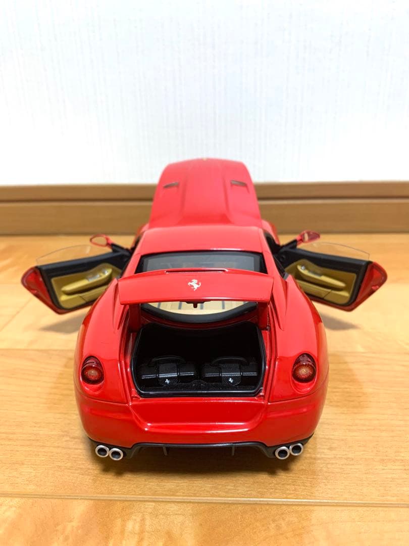 ミニカー Ferrari 599 GTB Fiorano 1/18