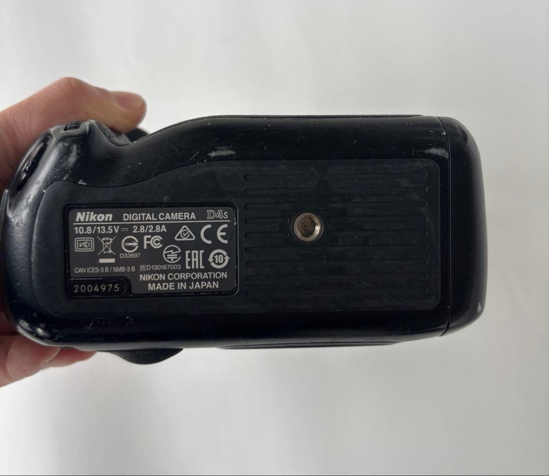 Nikon D4s デジタルカメラ 本体 バッテリー付